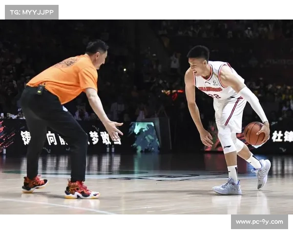 全明星赛变“讨薪现场”，球员集体身着抗议T恤引发球迷声援